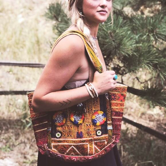 Handcrafted vibrant EmbroideredOne Of A Kind Colorful Handbag - Picture 1 of 4